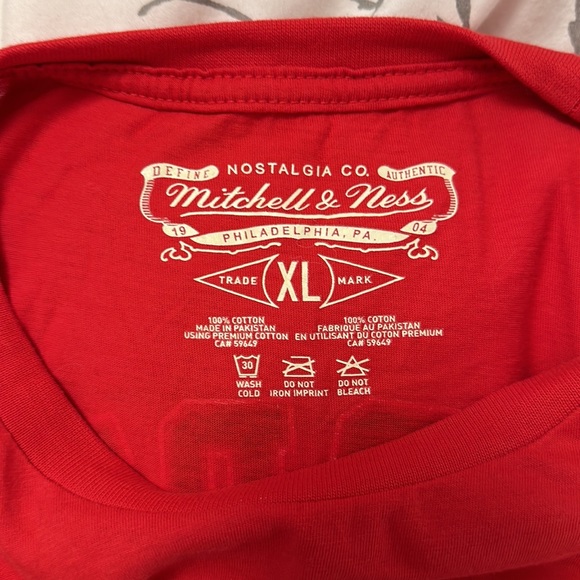 BULLS SHIRT - Picture 3 of 3